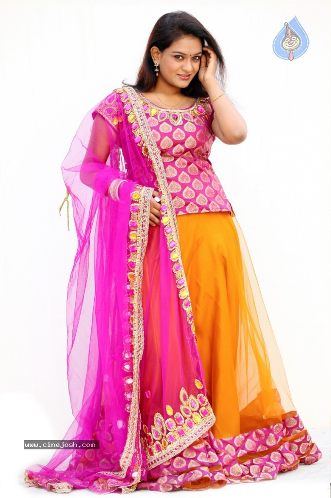 Roshikaa New Stills - 43 / 55 photos