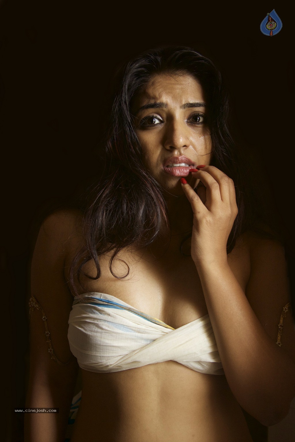 Saasha Gopinath Photo Shoot - 30 / 36 photos