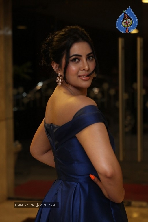 Sahar Afsha Latest Pics - 2 / 21 photos