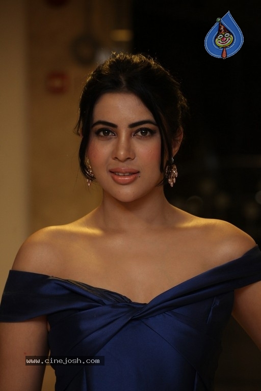 Sahar Afsha Latest Pics - 7 / 21 photos