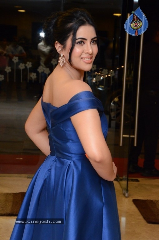 Sahar Afsha Latest Pics - 10 / 21 photos