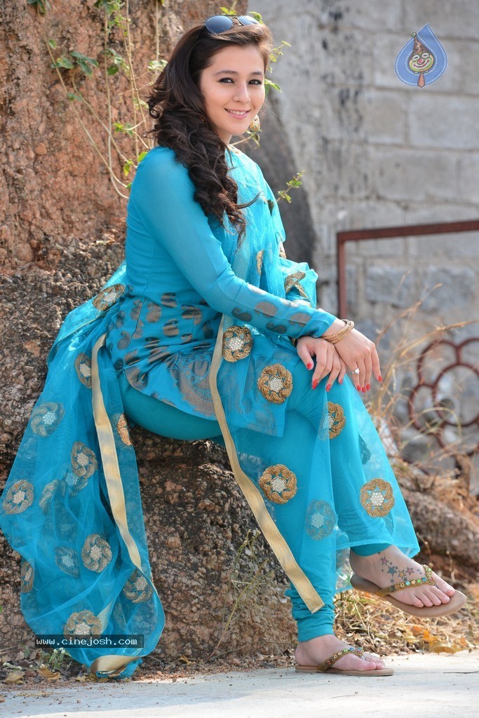 Saheba Subramanyam Heroine Priyal Gor Stills - 12 / 135 photos