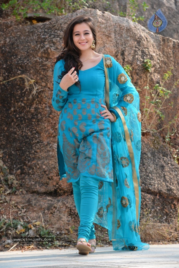 Saheba Subramanyam Heroine Priyal Gor Stills - 14 / 135 photos