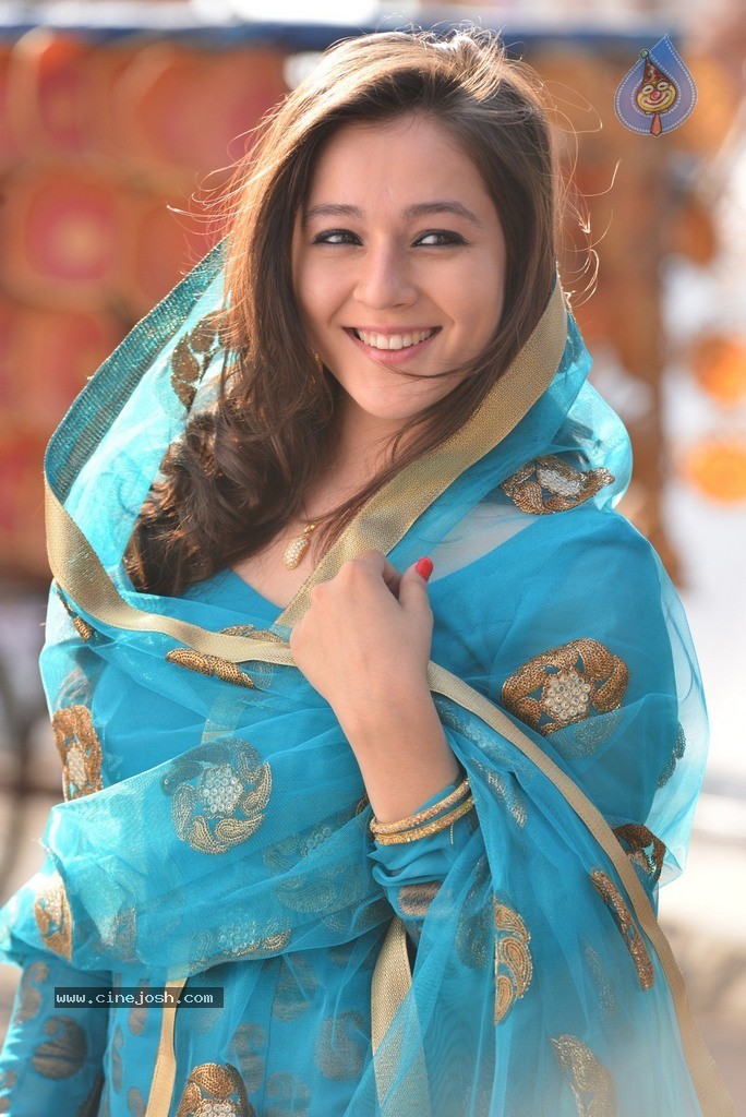 Saheba Subramanyam Heroine Priyal Gor Stills - 28 / 135 photos