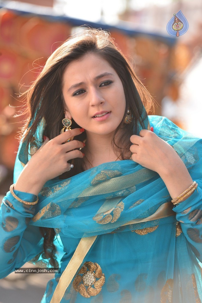 Saheba Subramanyam Heroine Priyal Gor Stills - 40 / 135 photos