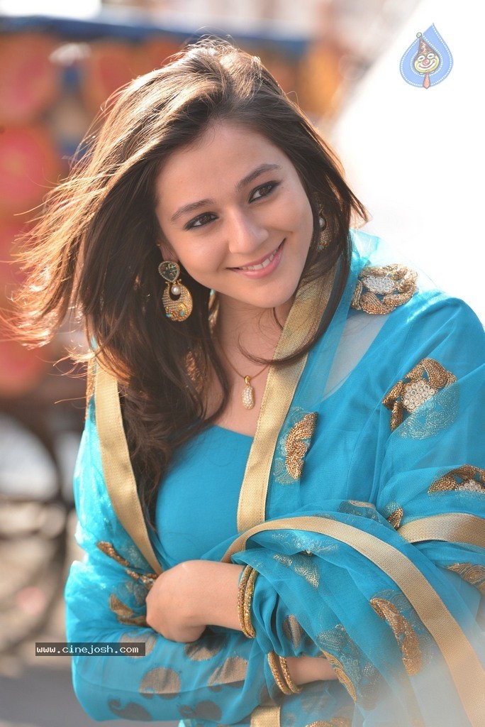 Saheba Subramanyam Heroine Priyal Gor Stills - 41 / 135 photos