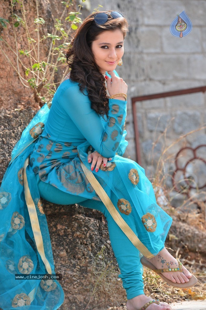 Saheba Subramanyam Heroine Priyal Gor Stills - 44 / 135 photos