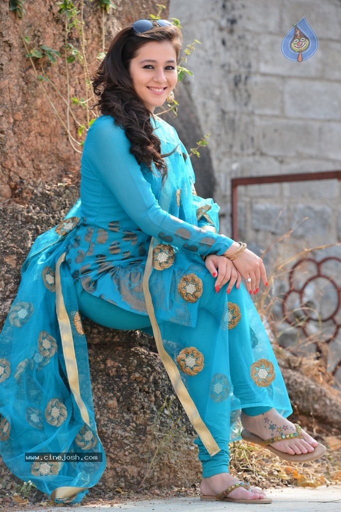 Saheba Subramanyam Heroine Priyal Gor Stills - 53 / 135 photos