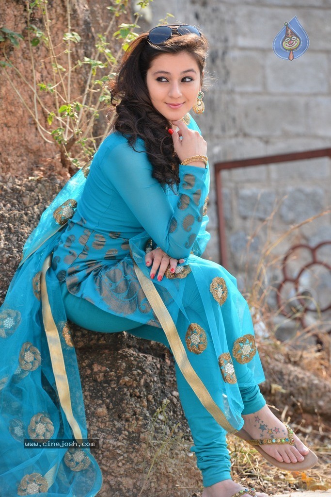 Saheba Subramanyam Heroine Priyal Gor Stills - 91 / 135 photos