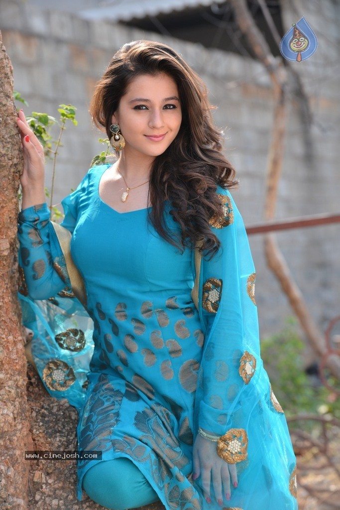 Saheba Subramanyam Heroine Priyal Gor Stills - 101 / 135 photos