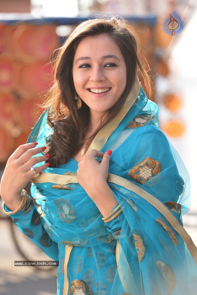 Saheba Subramanyam Heroine Priyal Gor Stills - 118 / 135 photos