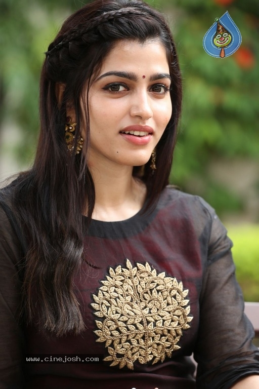 Sai Danshika New Gallery - 13 / 21 photos