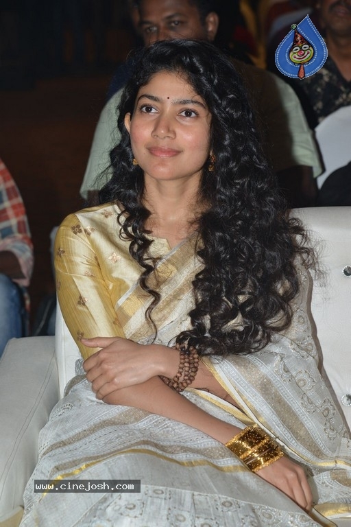 Sai Pallavi at NGK Audio Launch - 9 / 32 photos