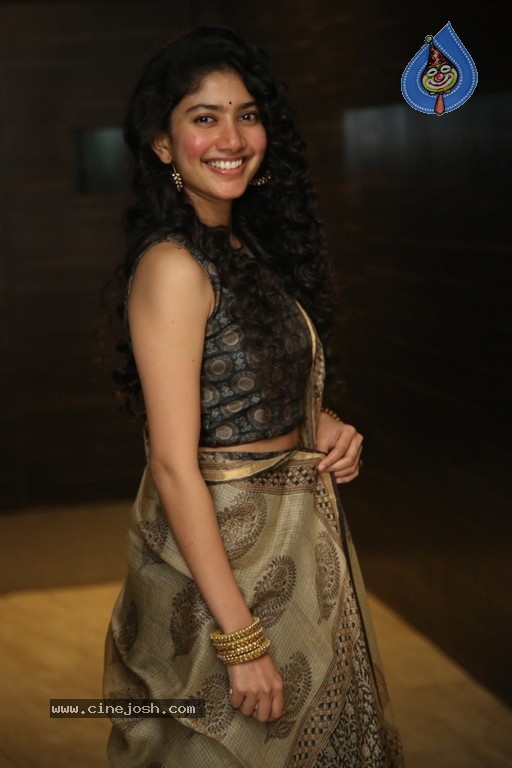 Sai Pallavi at NGK Event - 6 / 21 photos