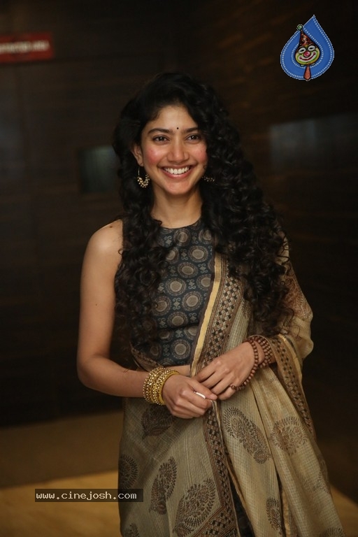 Sai Pallavi at NGK Event - 7 / 21 photos