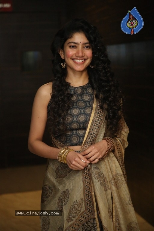 Sai Pallavi at NGK Event - 9 / 21 photos