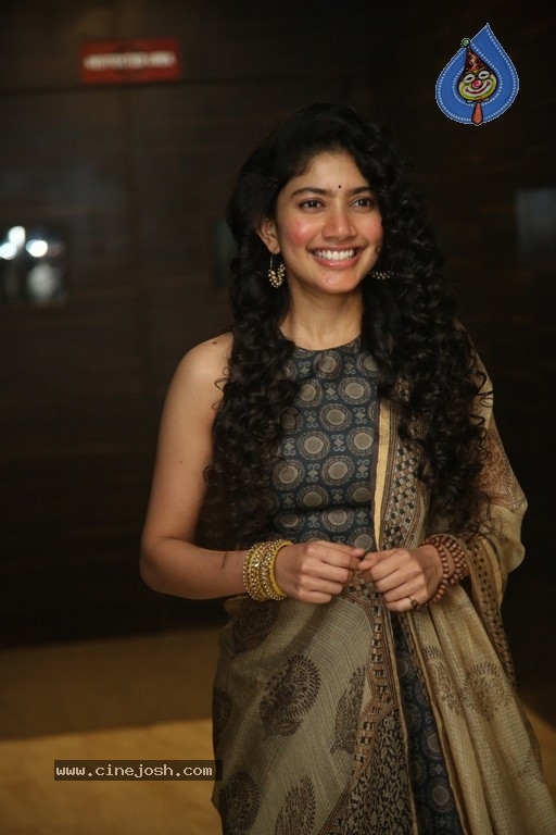 Sai Pallavi at NGK Event - 13 / 21 photos