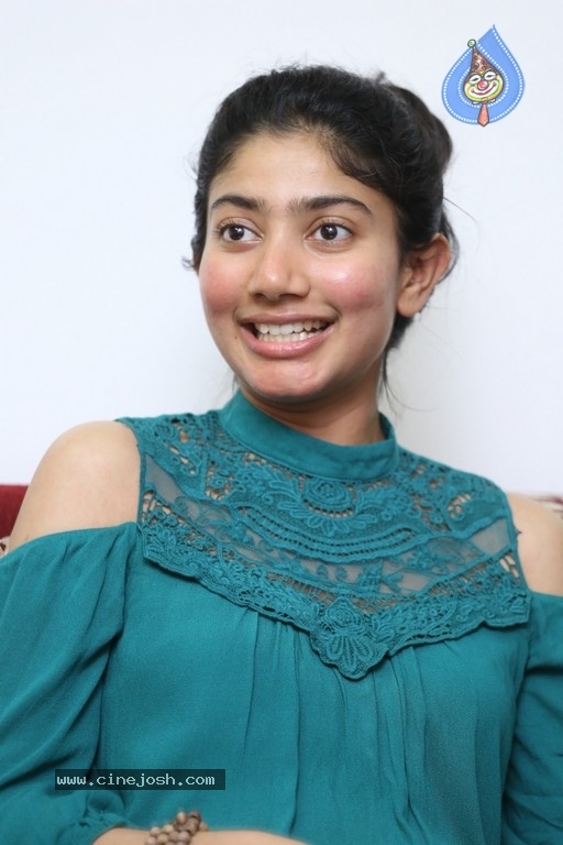 Sai Pallavi Interview Photos - 33 / 42 photos
