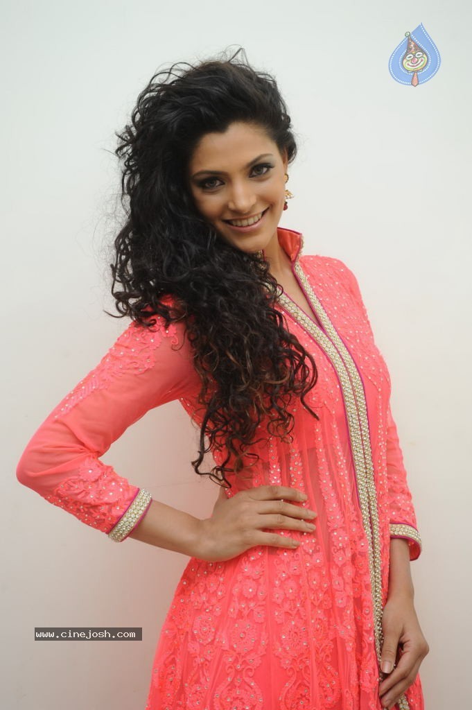 Saiyami Kher New Stills - 2 / 94 photos