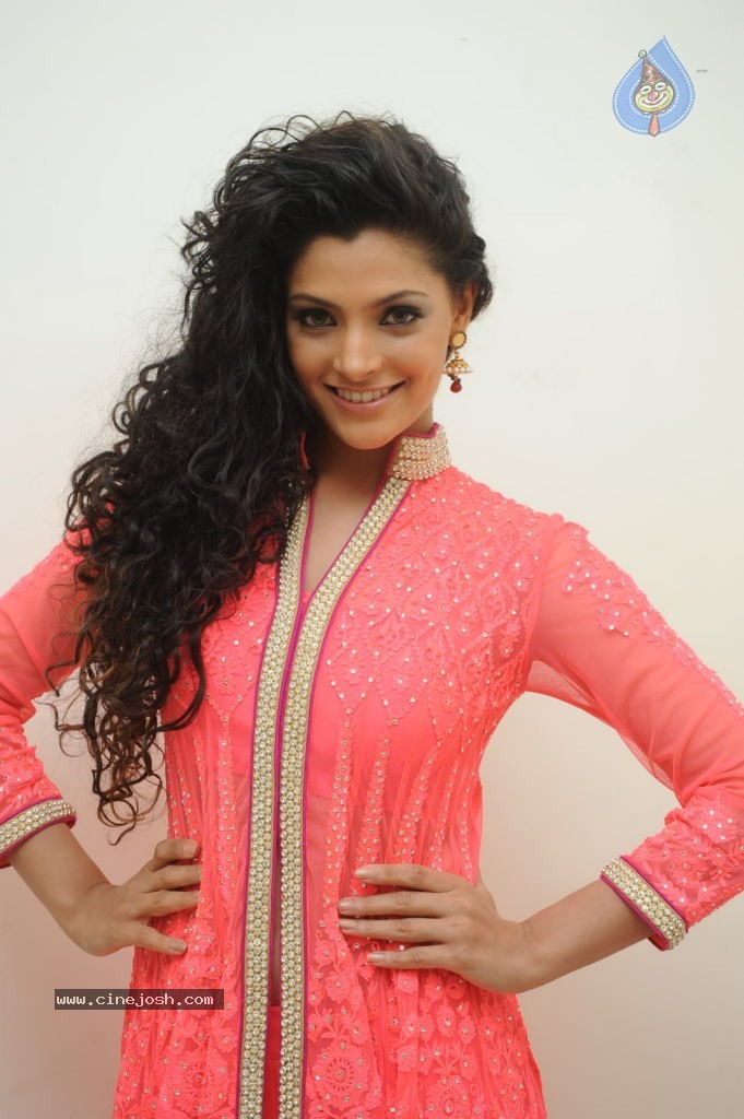 Saiyami Kher New Stills - 9 / 94 photos