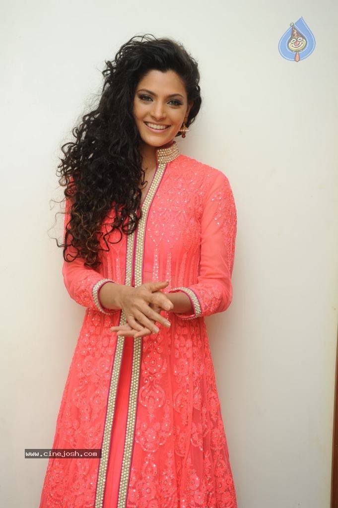Saiyami Kher New Stills - 49 / 94 photos