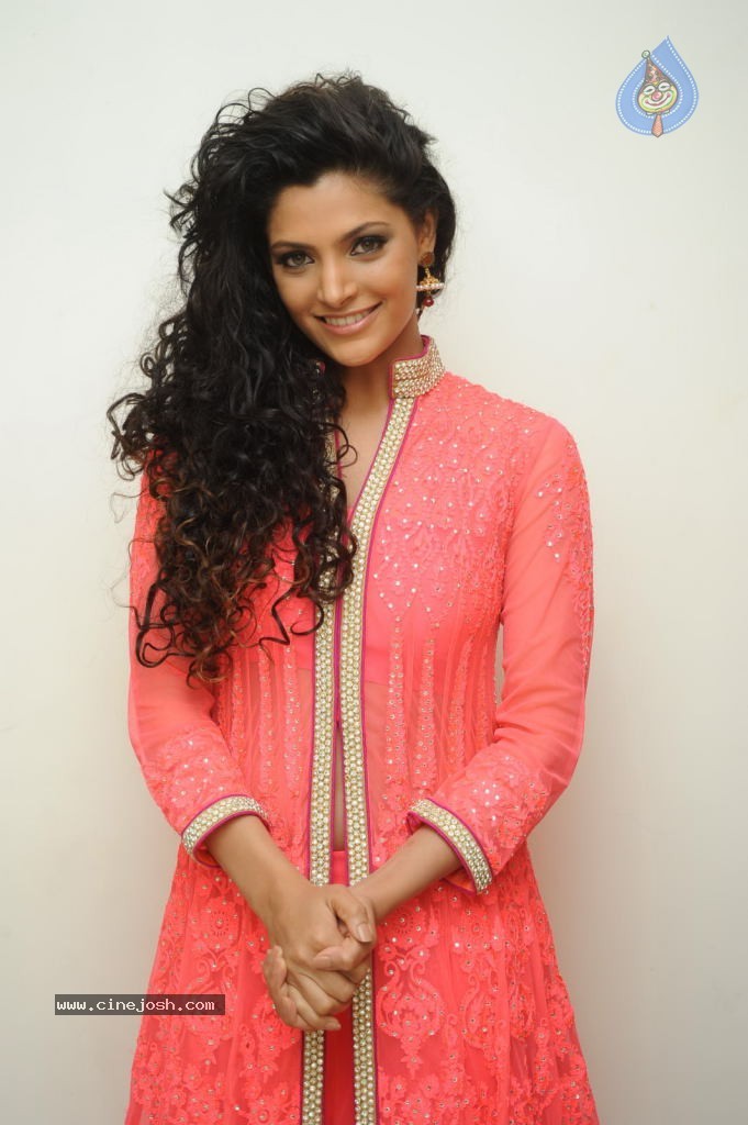 Saiyami Kher New Stills - 58 / 94 photos