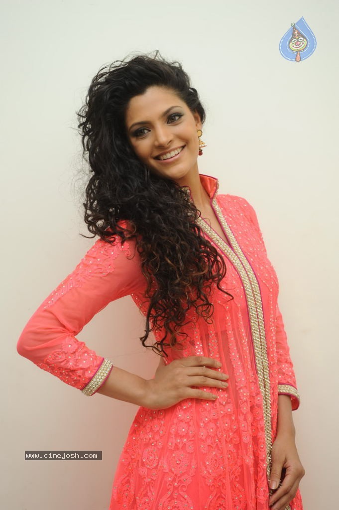 Saiyami Kher New Stills - 59 / 94 photos