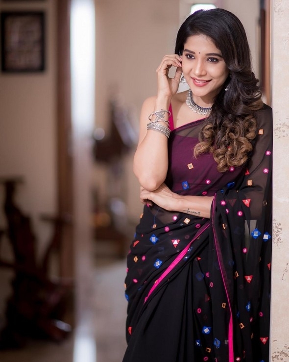 Sakshi Agarwal Stills - 1 / 11 photos