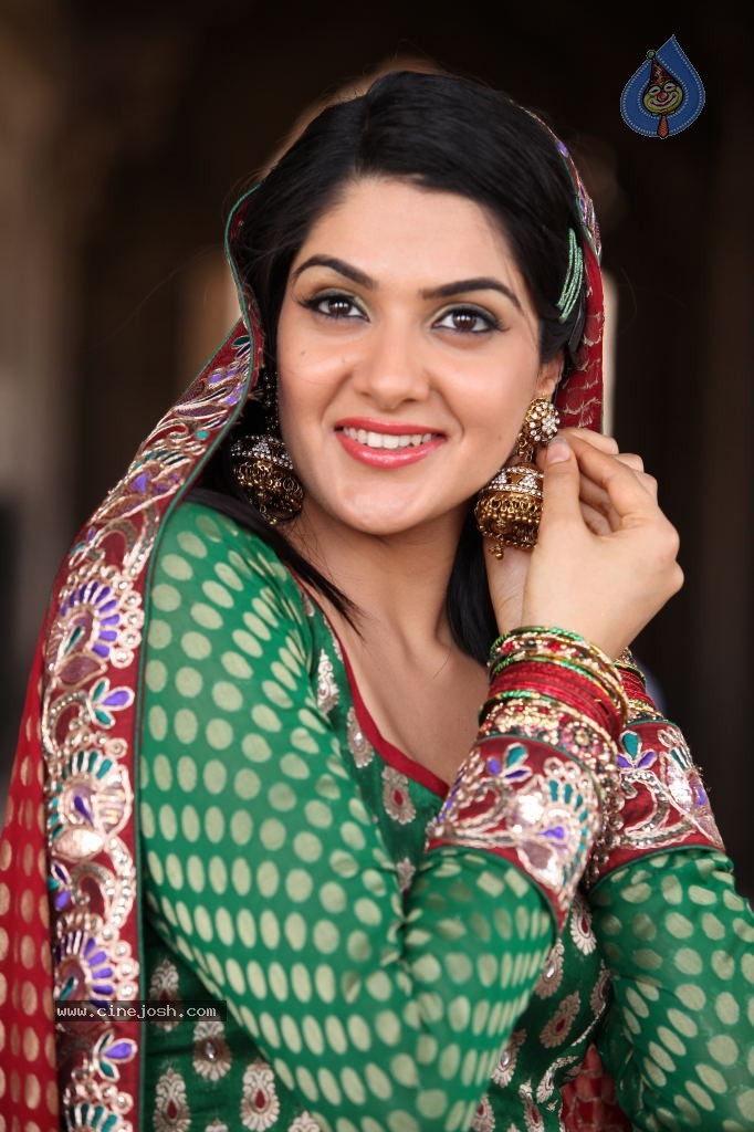 Sakshi Choudary Gallery - 50 / 152 photos