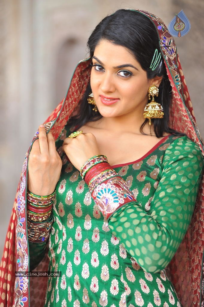 Sakshi Choudary Gallery - 111 / 152 photos
