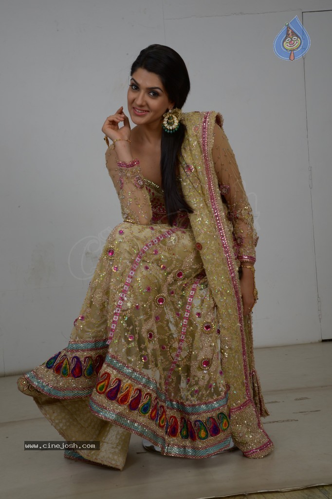 Sakshi Choudary Hot Gallery - 46 / 127 photos
