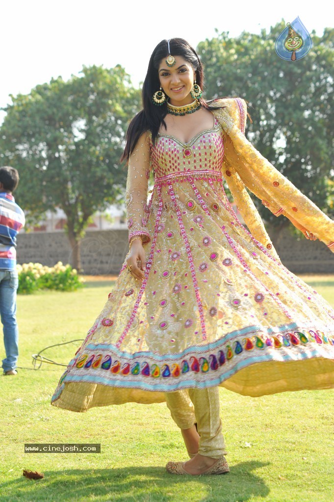 Sakshi Choudary Hot Gallery - 61 / 127 photos