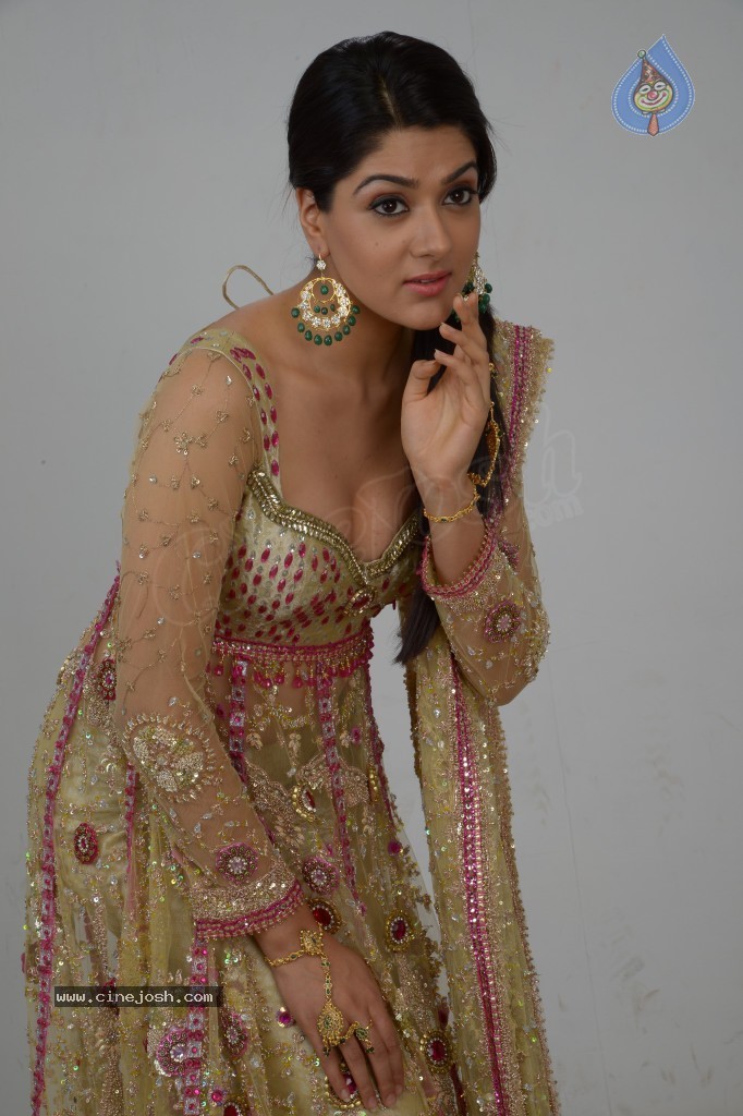 Sakshi Choudary Hot Gallery - 108 / 127 photos