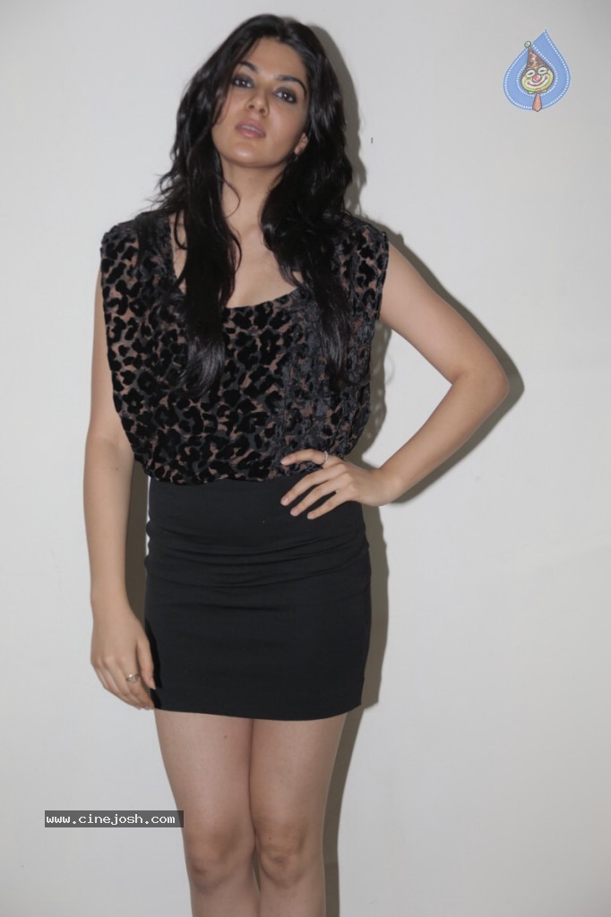 Sakshi Choudary Hot Gallery - 11 / 94 photos