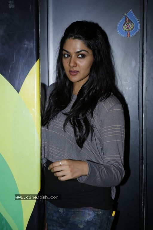 Sakshi Choudary Latest Stills - 81 / 106 photos