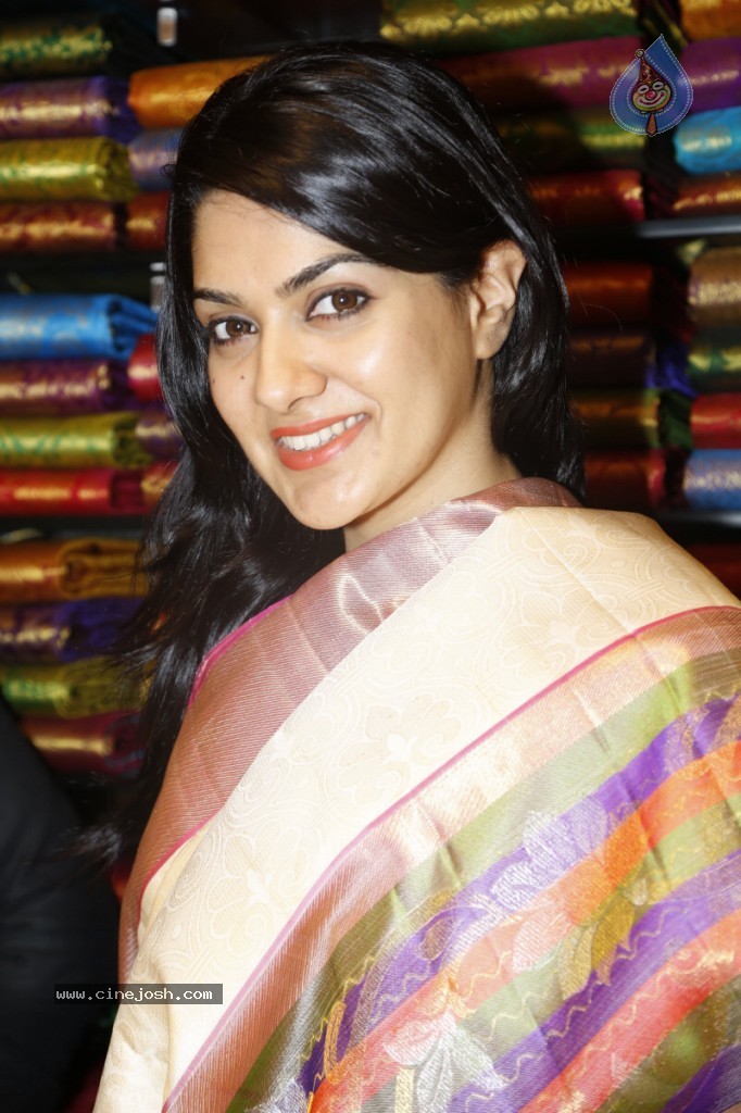 Sakshi Choudhary Latest Stills - 41 / 52 photos