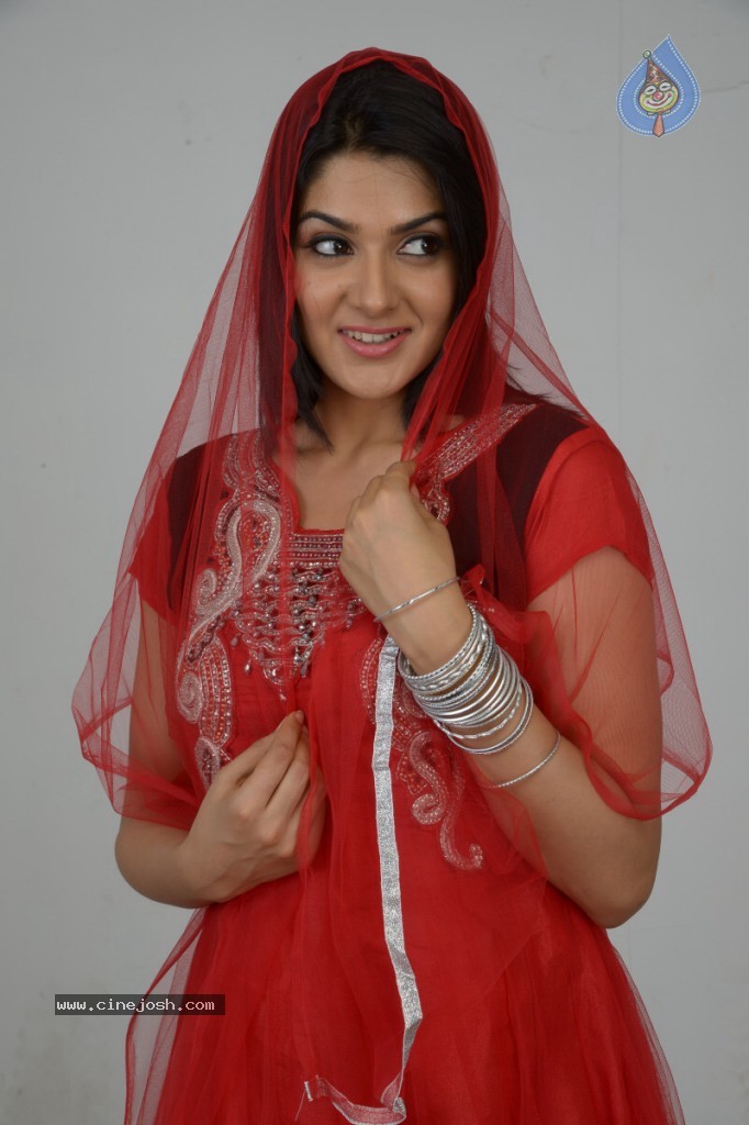 Sakshi Choudhary New Stills - 35 / 63 photos