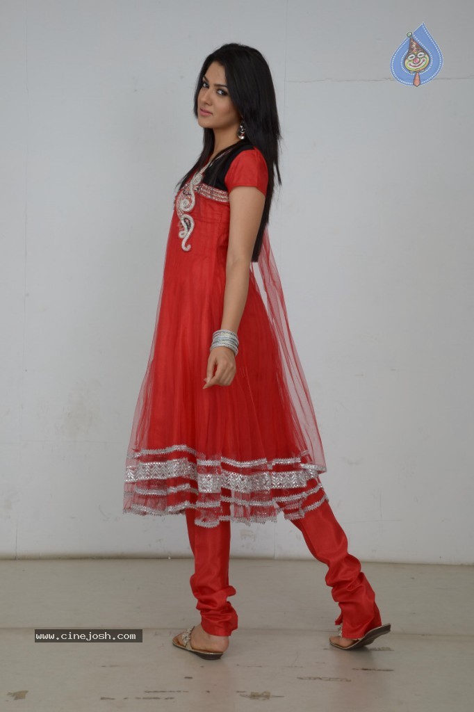 Sakshi Choudhary New Stills - 48 / 63 photos