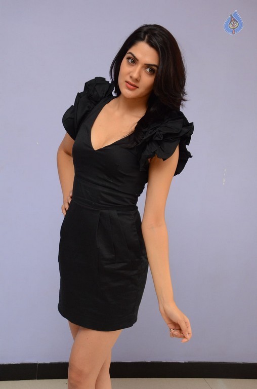 Sakshi Chowdary New Gallery - 14 / 39 photos