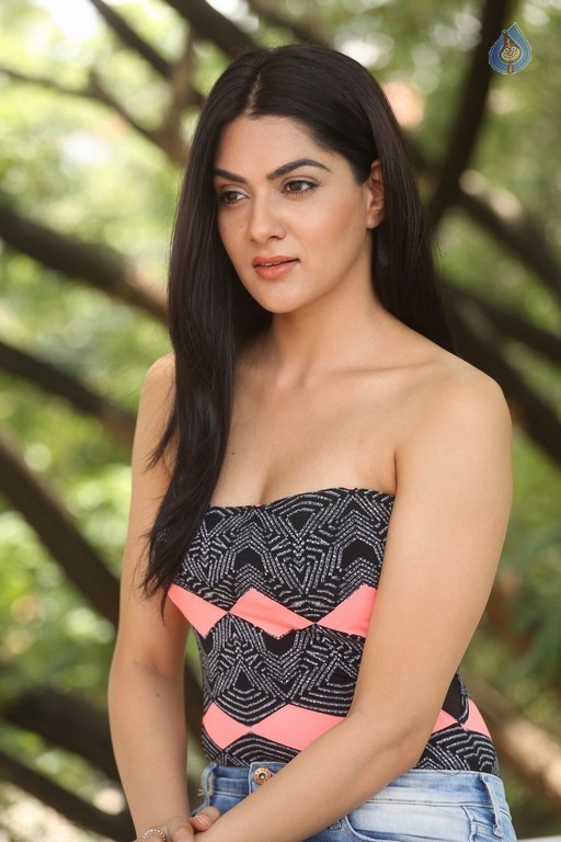 Sakshi Chowdary New Pics - 49 / 54 photos