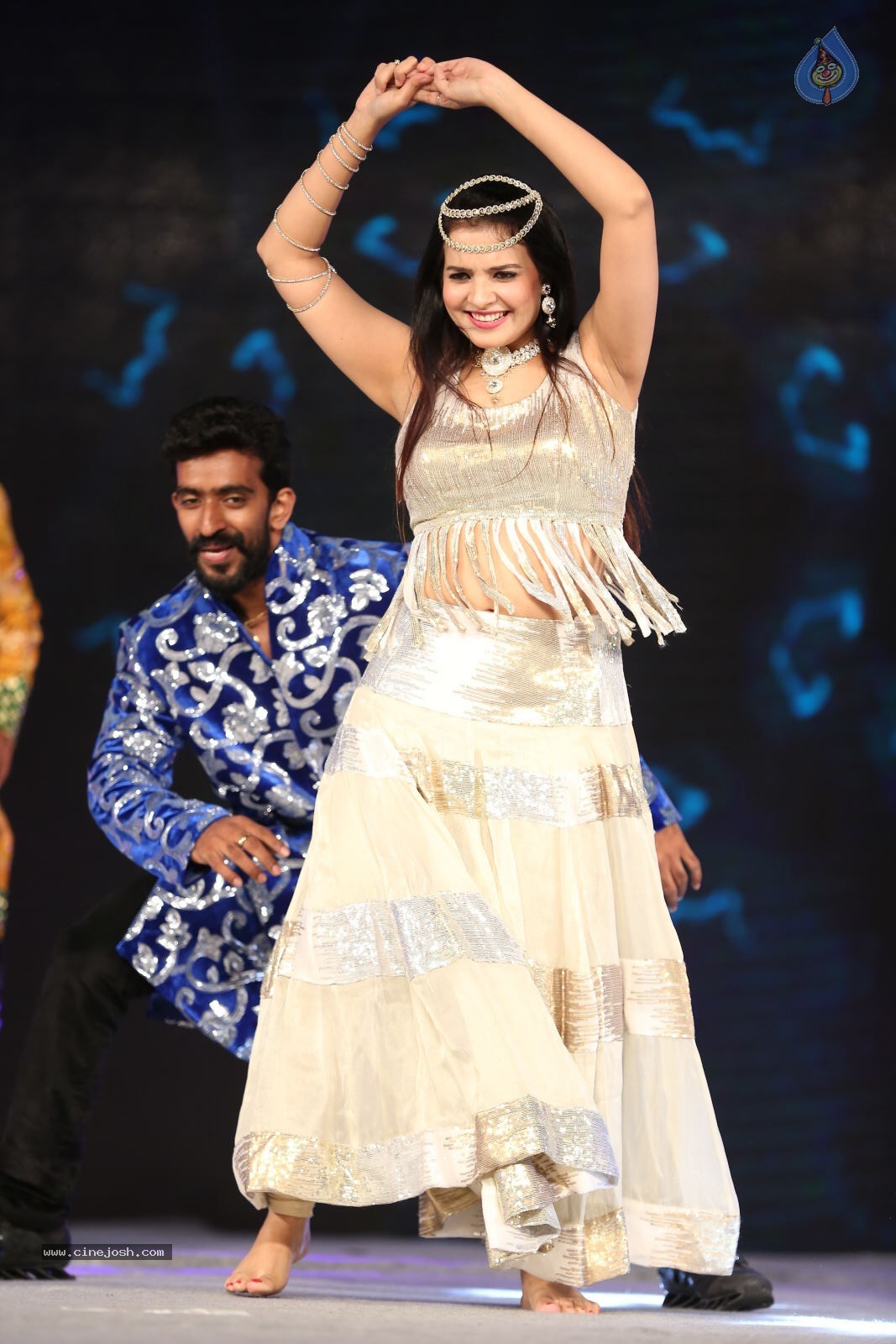 Saloni at Gama Awards 2014 - 13 / 35 photos