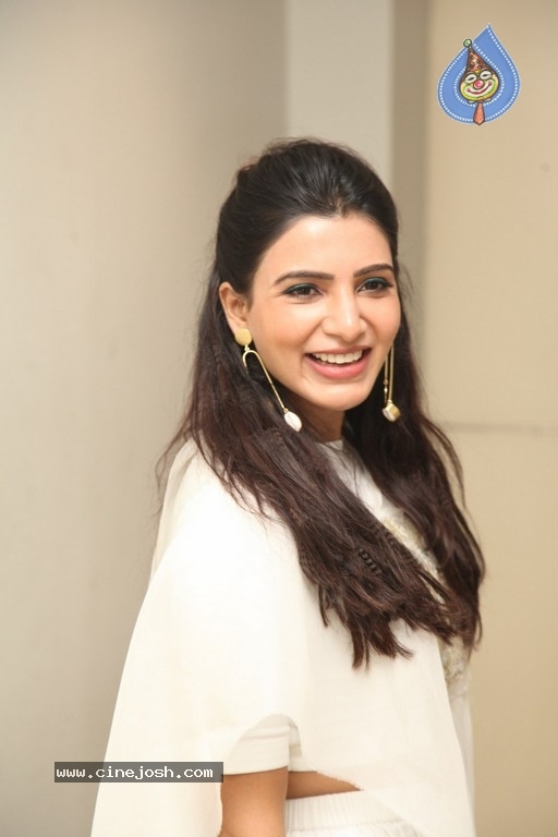 Samantha Akkineni Latest Photos