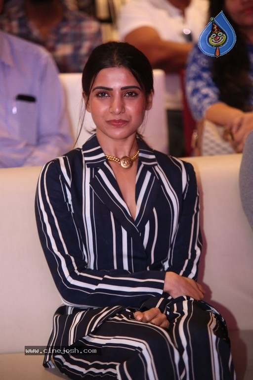 Samantha Akkineni Stills - 5 / 14 photos