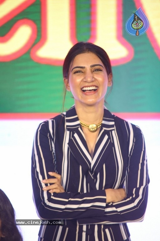 Samantha Akkineni Stills - 6 / 14 photos