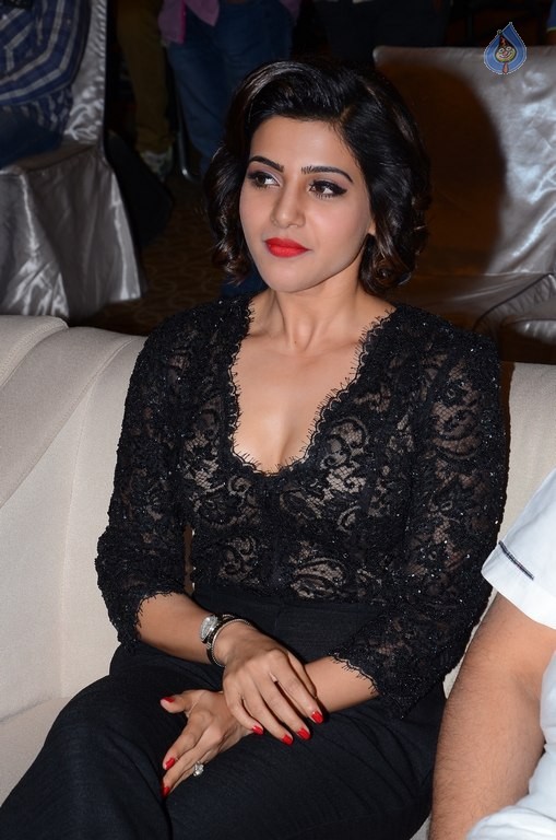Samantha at A Aa Success Meet - 16 / 52 photos