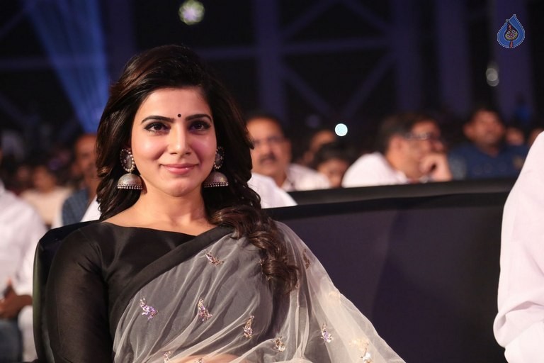 Samantha at Brahmotsavam Audio Launch - 8 / 50 photos