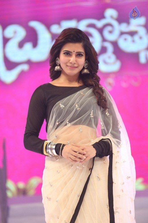 Samantha at Brahmotsavam Audio Launch - 10 / 50 photos