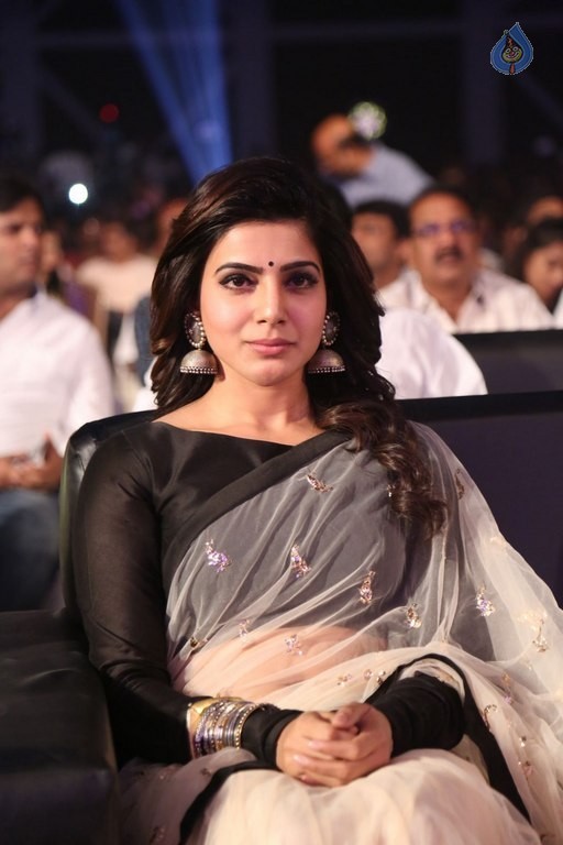 Samantha at Brahmotsavam Audio Launch - 17 / 50 photos