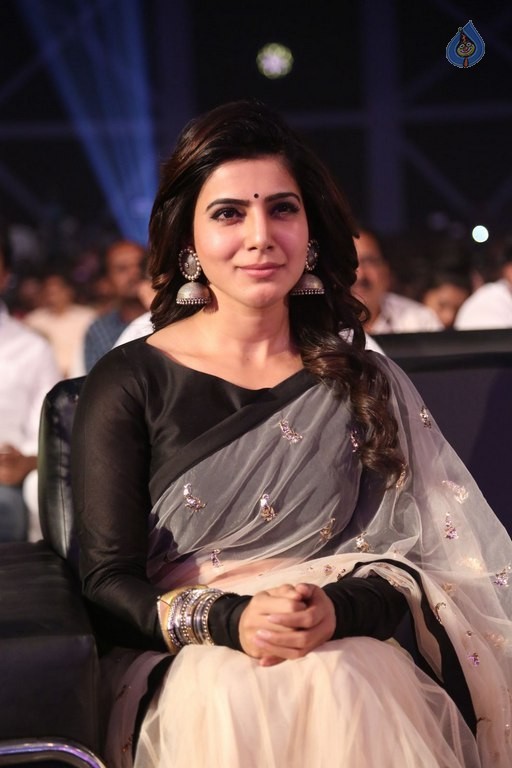 Samantha at Brahmotsavam Audio Launch - 35 / 50 photos
