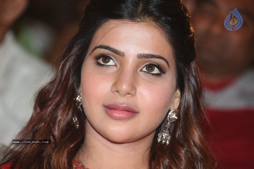 Samantha at Lovers Audio Launch - 2 / 128 photos